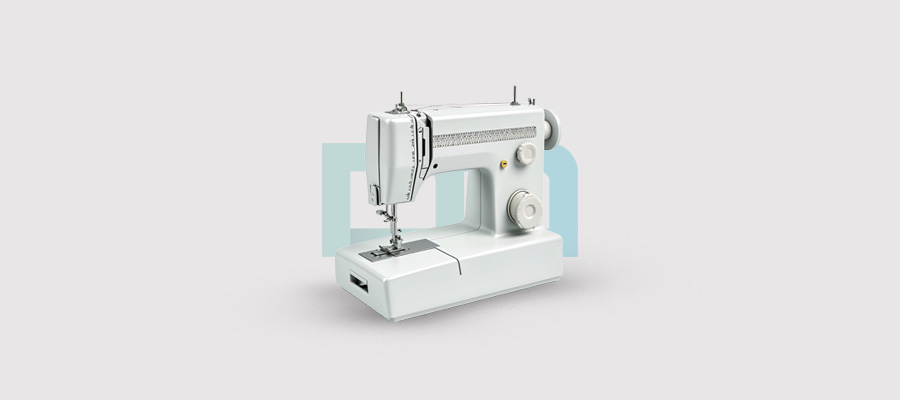 ماكينة خياطة